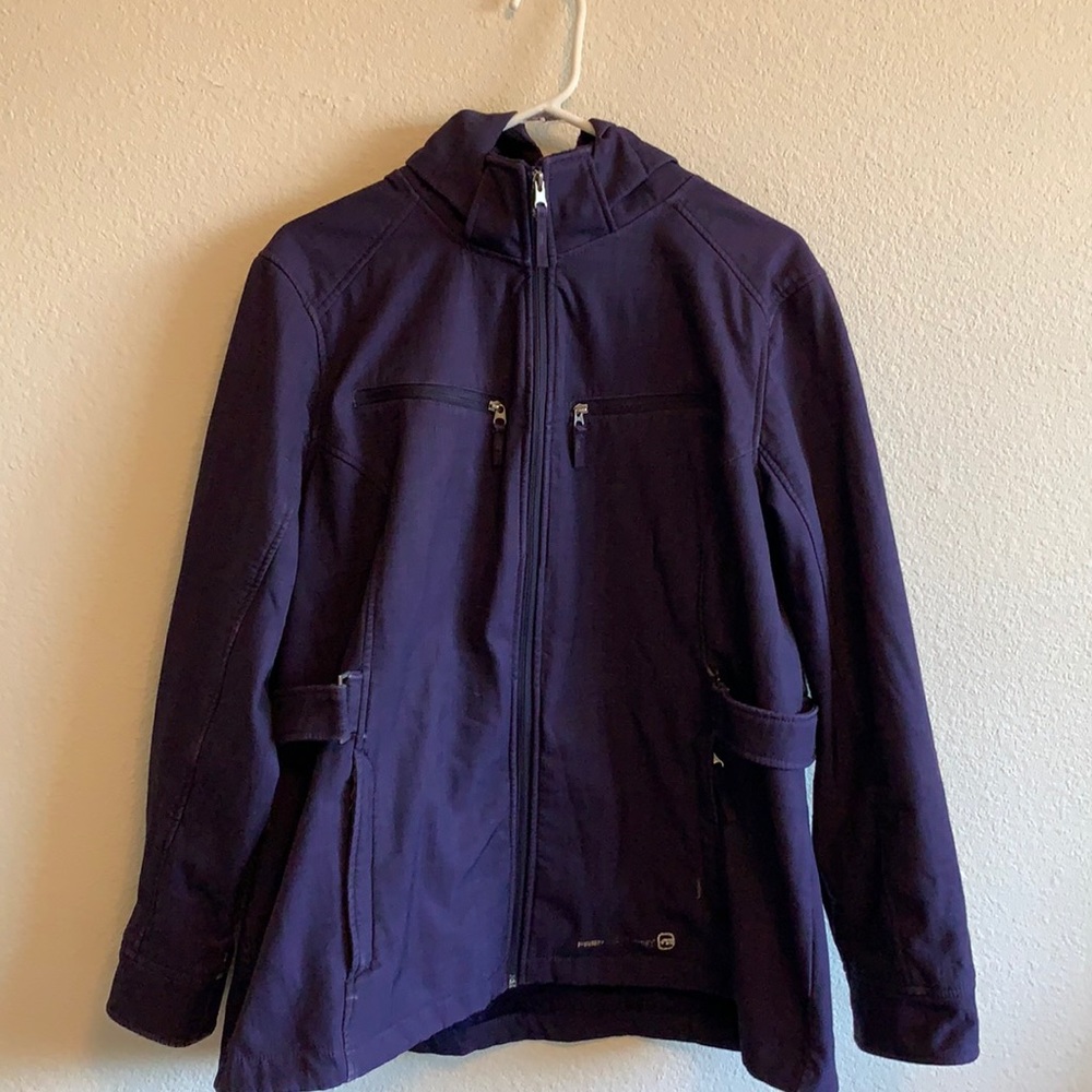 1X short trenchcoat style, detachable